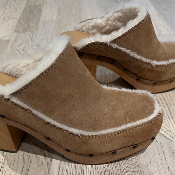 UGG Aubriana - chestnut - size 9 - Picture 5 of 7